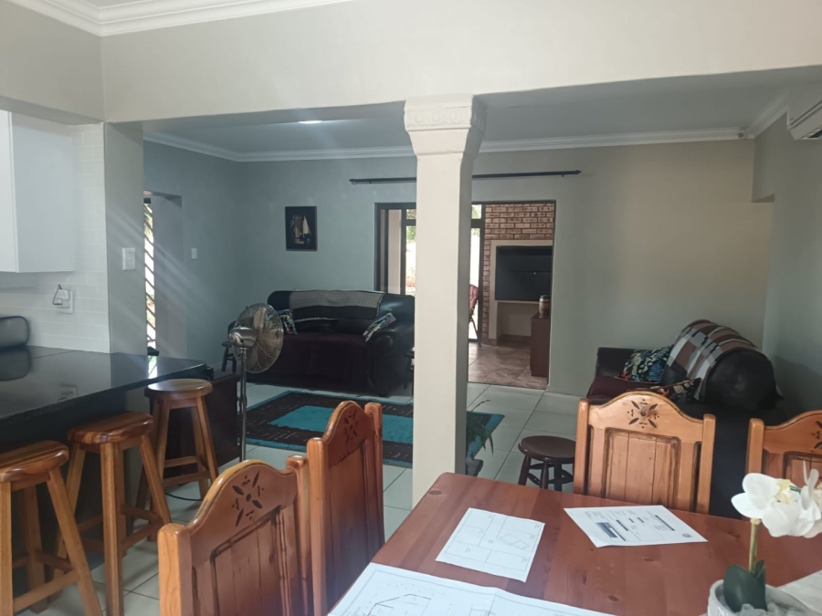 4 Bedroom Property for Sale in Rhodesdene Northern Cape